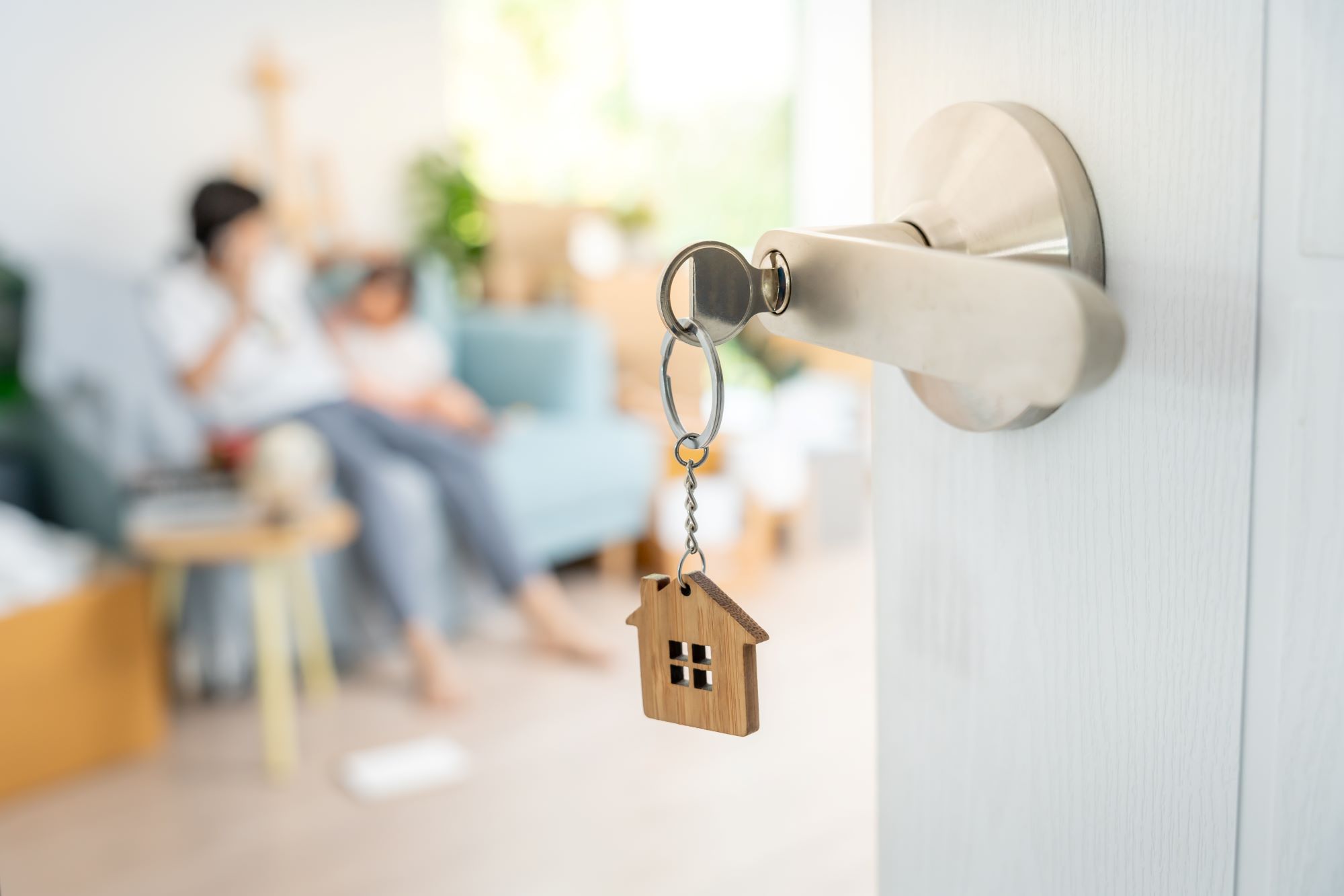 Piața imobiliară din România a încetinit în luna aprilie. Timișul intră în top 3 județe cu cele mai multe tranzacții – GRAFICE – Ştiri imobiliare, Ştirea zilei